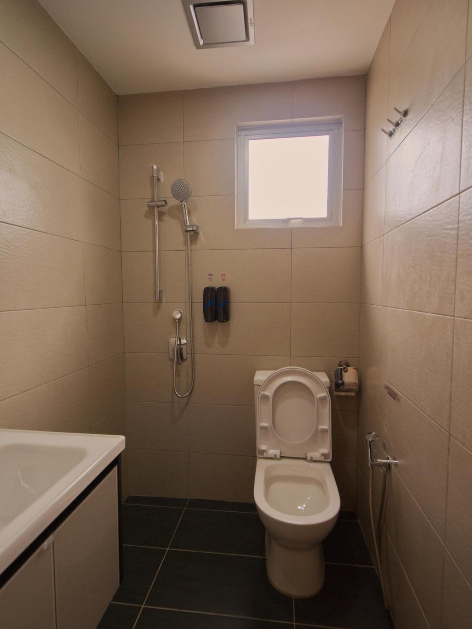Weiss Hotels Kepong Baru Kampong Jawa Tengah Rom bilde