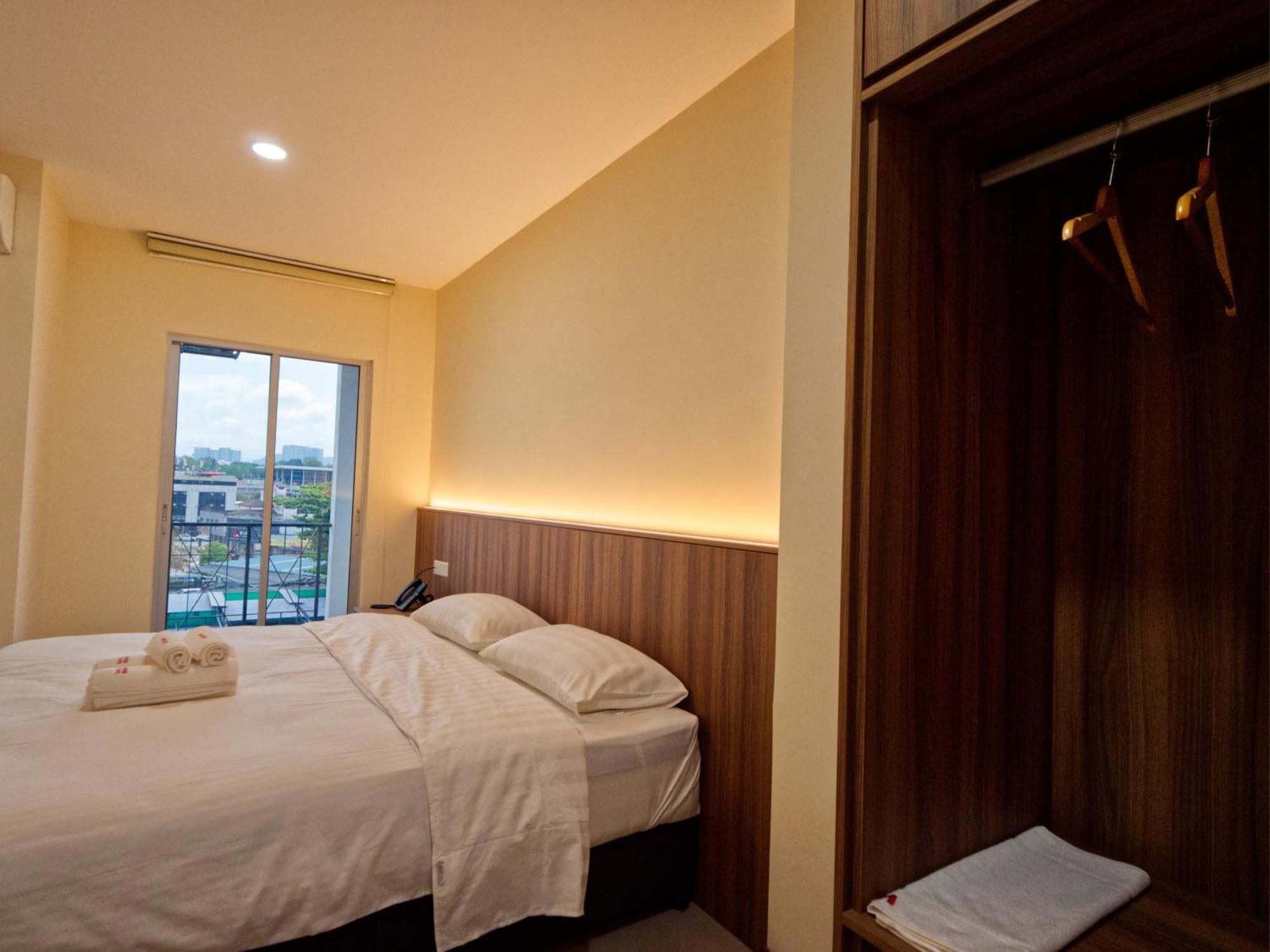 Weiss Hotels Kepong Baru Kampong Jawa Tengah Rom bilde