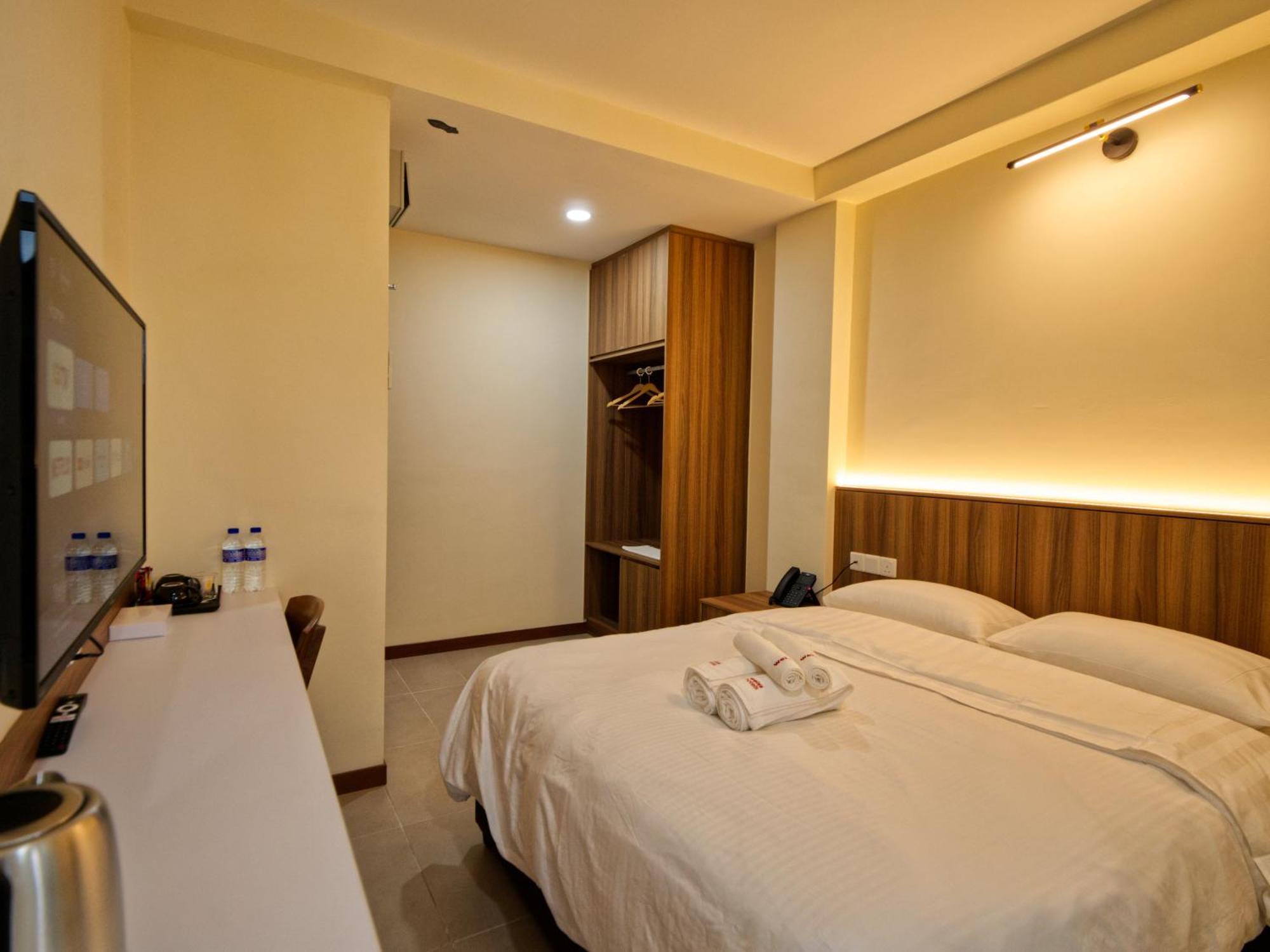 Weiss Hotels Kepong Baru Kampong Jawa Tengah Rom bilde