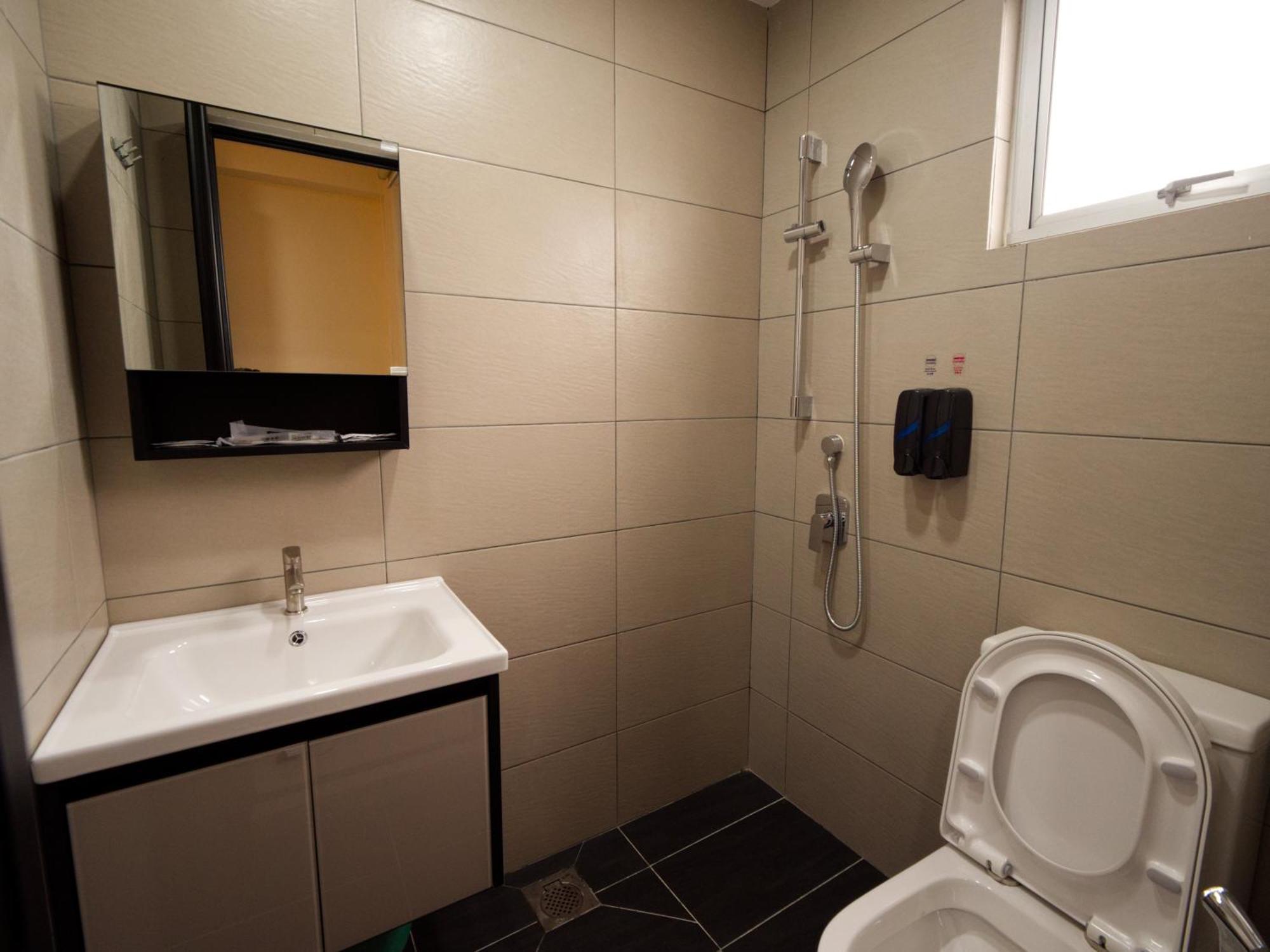 Weiss Hotels Kepong Baru Kampong Jawa Tengah Rom bilde
